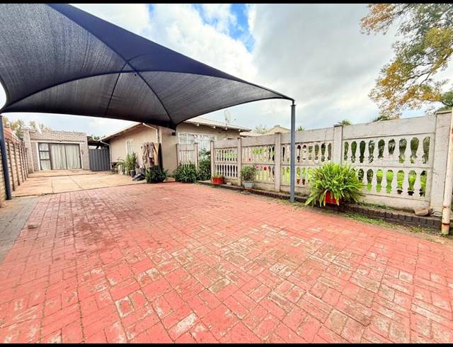3 BEDROOM HOUSE FOR SALE IN VANDERBIJLPARK CW 3